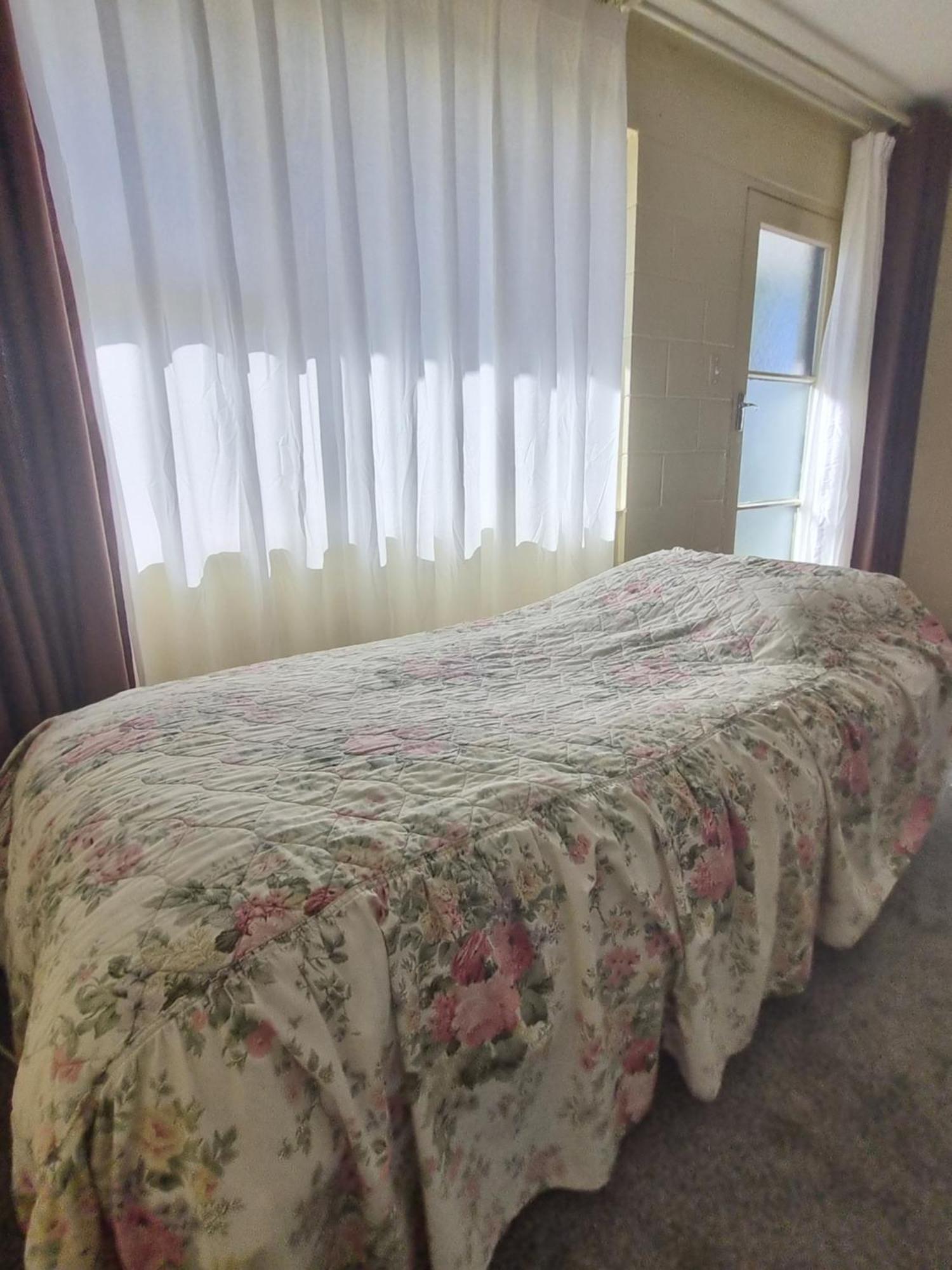 Cedar Lodge Motel 汉密尔顿 外观 照片